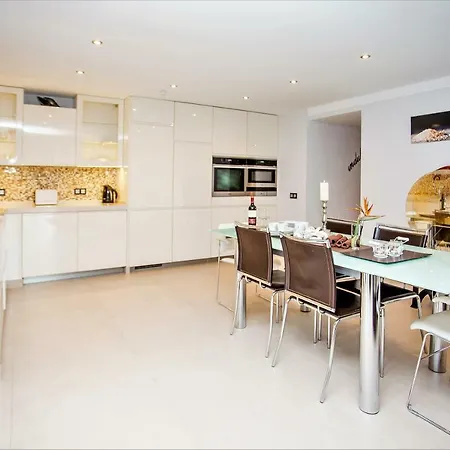 Del Mar Villa Marbella