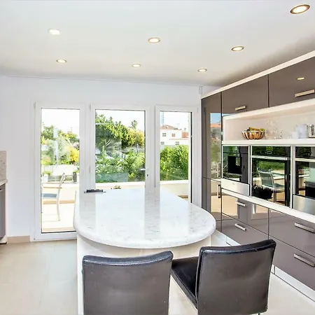 Del Mar Villa Marbella